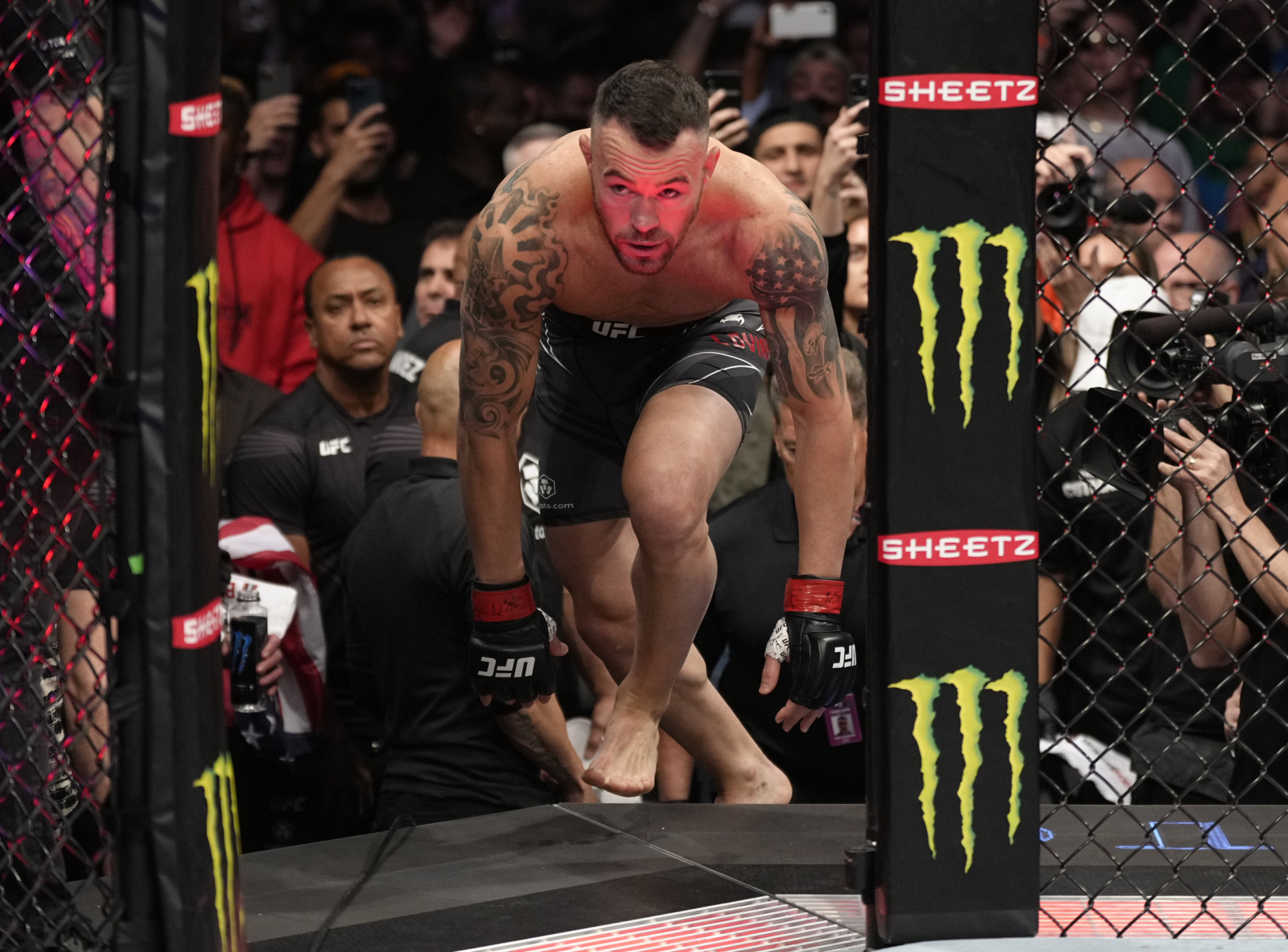 Covington 1452 nappal az utolsó győzelme után is feljebb lépett a ranglistán