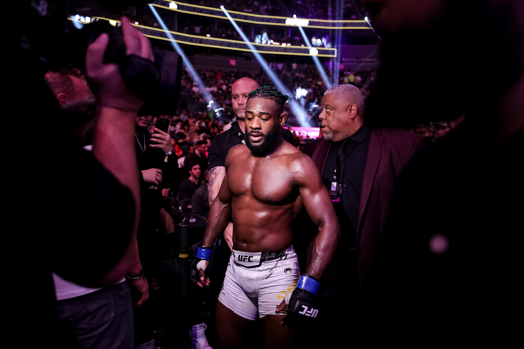 Sterling beugrós szerepet kér a UFC Londonra
