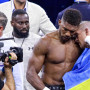Usyk akár Joshua sarkában is feltűnhet a meccseken